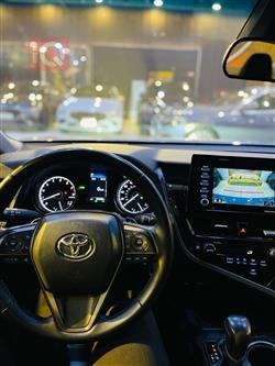 تۆیۆتا کامری